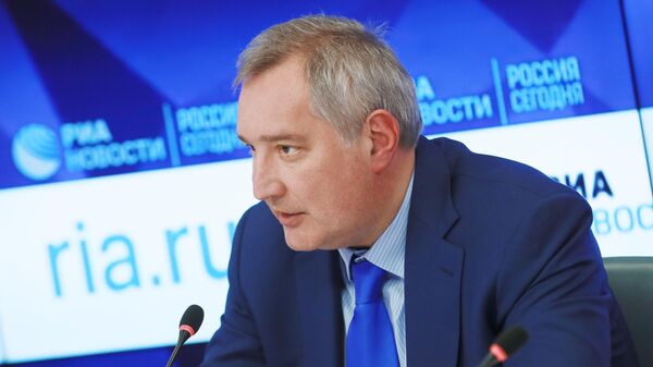 Генеральный директор госкорпорации Роскосмос Дмитрий Рогозин на пресс-конференции на тему: Фундаментальная наука в космосе в пресс-центре МИА Россия сегодня. 11 апреля 2019 Генеральный директор госкорпорации Роскосмос Дмитрий Рогозин на пресс-конференции на тему: Фундаментальная наука в космосе в пресс-центре МИА Россия сегодня. 11 апреля 2019