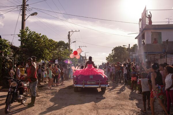 The Cubanitas фотографа Diana Markosian, занявшего первое место в категории CONTEMPORARY ISSUES - SINGLES в фотоконкурсе World Press Photo 2019 The Cubanitas фотографа Diana Markosian, занявшего первое место в категории CONTEMPORARY ISSUES - SINGLES в фотоконкурсе World Press Photo 2019