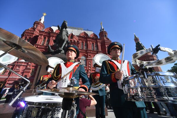 Открытие программы «Военные оркестры в парках» Открытие программы «Военные оркестры в парках»