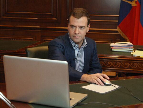 Дмитрий Медведев Дмитрий Медведев