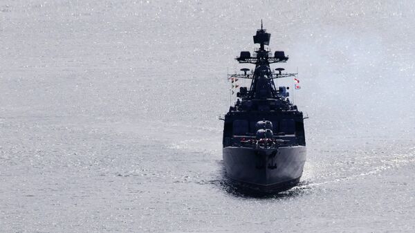 Крейсер ВМС США пересек курс российскому кораблю в Восточно-Китайском море