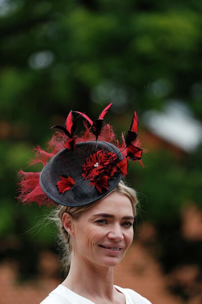 Британская фотомодель Джоди Кидд на королевских скачках Royal Ascot Британская фотомодель Джоди Кидд на королевских скачках Royal Ascot