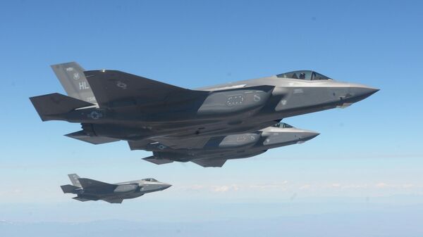 Истребители ВВС США F-35A Lightning II Истребители ВВС США F-35A Lightning II