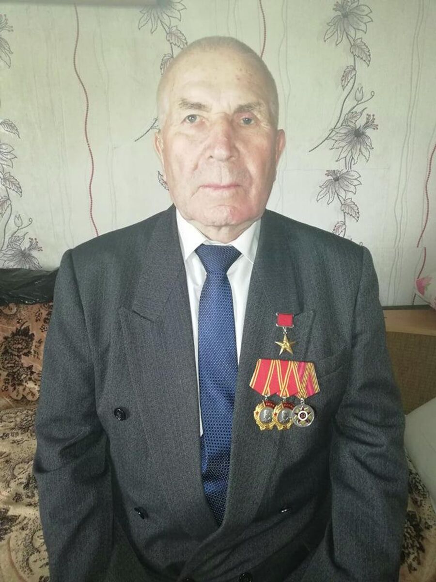 Герой Социалистического Труда Валентин Щербаков Герой Социалистического Труда Валентин Щербаков