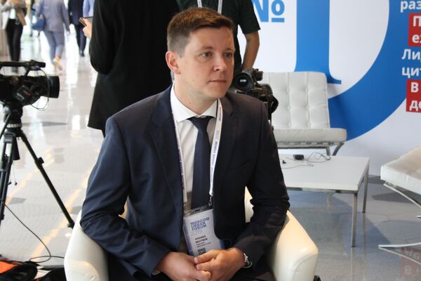 Андрес Шевчук, доцент, кафедры градостроительства, Высшая школа дизайна Гарвардского университета, США Андрес Шевчук, доцент, кафедры градостроительства, Высшая школа дизайна Гарвардского университета, США