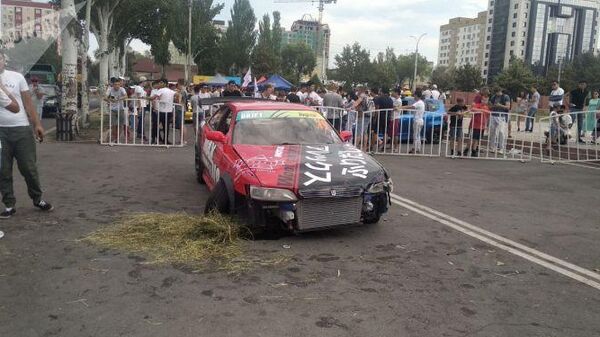 Чемпионат по дрифту в Бишкеке остановлен из-за несчастного случая
