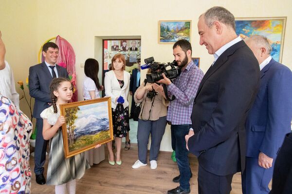 В селе Важное Карачаево-Черкесии открылся новый дом культуры В селе Важное Карачаево-Черкесии открылся новый дом культуры