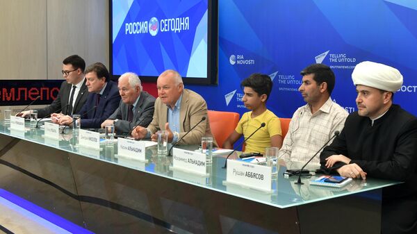 Участники пресс-конференции по итогам лечения Касима Алькадима – героя лучшего снимка конкурса им. Андрея Стенина Участники пресс-конференции по итогам лечения Касима Алькадима – героя лучшего снимка конкурса им. Андрея Стенина
