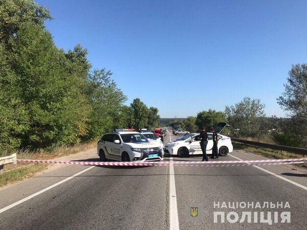 В Харькове обрушился автомобильный мост в районе Лоск. 25 августа 2019 В Харькове обрушился автомобильный мост в районе Лоск. 25 августа 2019