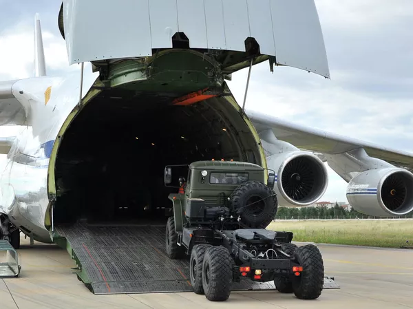 Fornecimento de sistema de mísseis antiaéreos S-400 para a Turquia Fornecimento de sistema de mísseis antiaéreos S-400 para a Turquia