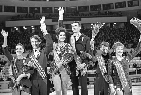 Людмила Пахомова и Александр Горшков победили на чемпионате Европы в 1970 году Людмила Пахомова и Александр Горшков победили на чемпионате Европы в 1970 году