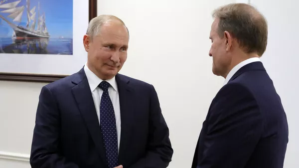 ÐÑÐµÐ·Ð¸Ð´ÐµÐ½Ñ Ð Ð¤ ÐÐ»Ð°Ð´Ð¸Ð¼Ð¸Ñ ÐÑÑин и глава полиÑиÑеÑкого ÑовеÑа ÑкÑаинÑкой паÑÑии ÐппозиÑÐ¸Ð¾Ð½Ð½Ð°Ñ Ð¿Ð»Ð°ÑÑоÑма - Ðа Ð¶Ð¸Ð·Ð½Ñ ÐикÑÐ¾Ñ ÐедведÑÑк во вÑÐµÐ¼Ñ Ð²ÑÑÑеÑи на полÑÑ
ÐоÑÑоÑного ÑкономиÑеÑкого ÑоÑÑма â 2019