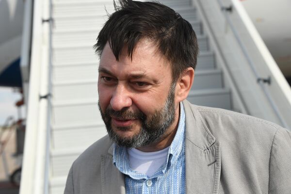 Руководитель портала РИА Новости Украина Кирилл Вышинский в аэропорту Внуково Руководитель портала РИА Новости Украина Кирилл Вышинский в аэропорту Внуково