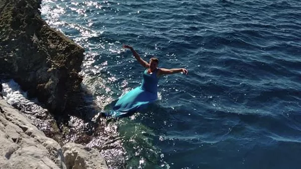 Надежда Савченко во время отдыха на море