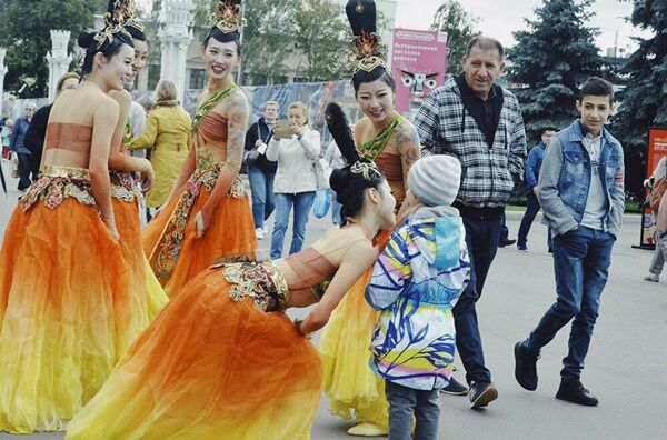 Участницы фестиваля Китай: великое наследие и новая эпоха Участницы фестиваля Китай: великое наследие и новая эпоха