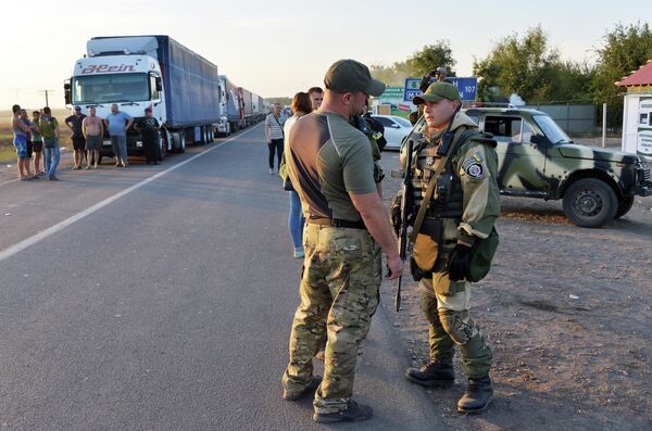 Граница между Крымом и Украиной в пункте Каланчак. 2015 год Граница между Крымом и Украиной в пункте Каланчак. 2015 год