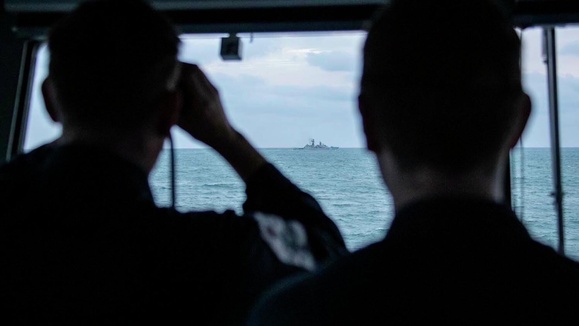 Британский патрульный корабль HMS Mersey сопроводил отряд из трех кораблей российского Балтийского флота, следовавших вдоль берегов Великобритании к проливу Ла-Манш Британский патрульный корабль HMS Mersey сопроводил отряд из трех кораблей российского Балтийского флота, следовавших вдоль берегов Великобритании к проливу Ла-Манш - РИА Новости, 1920, 02.03.2021