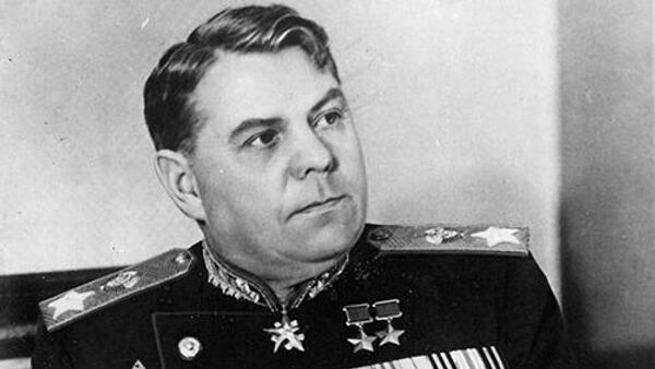 Сын маршала Василевского рассказал о фото, сделанном перед Парадом Победы - РИА Новости, 23.06.2020