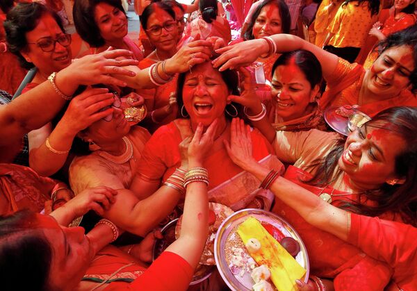 Фестиваль Durga Puja в Чандигархе, Индия Фестиваль Durga Puja в Чандигархе, Индия