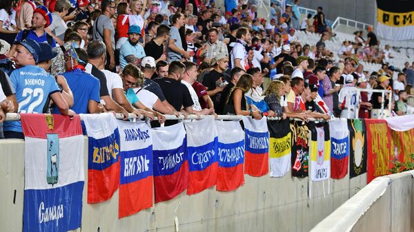 Болельщики сборной России на стадионе в Никосии
