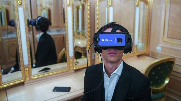 Марк Тишман ознакомился с VR-проектом РИА Новости Слепые в большом городе Марк Тишман ознакомился с VR-проектом РИА Новости Слепые в большом городе