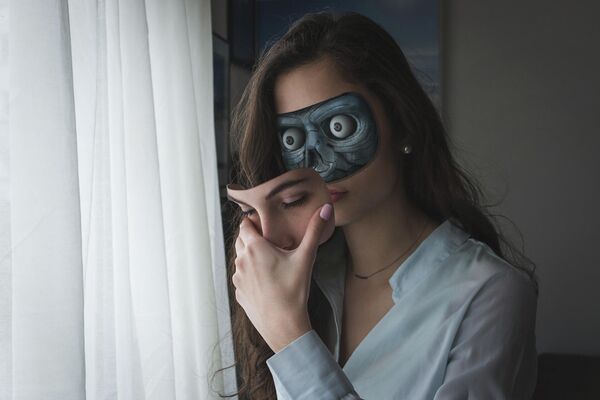 Проект фотографа Niko Photographisme под названием THE ROBOT NEXT DOOR, в котором показал будущее сожительство человечества с роботами Проект фотографа Niko Photographisme под названием THE ROBOT NEXT DOOR, в котором показал будущее сожительство человечества с роботами