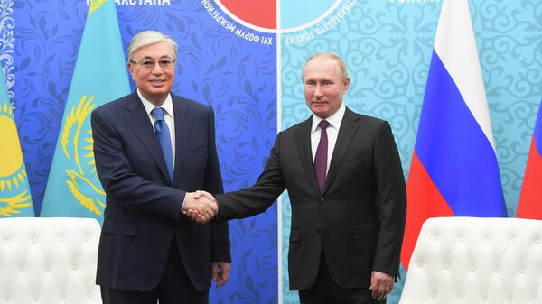 Президент РФ Владимир Путин и президент Казахстана Касым-Жомарт Токаев Президент РФ Владимир Путин и президент Казахстана Касым-Жомарт Токаев