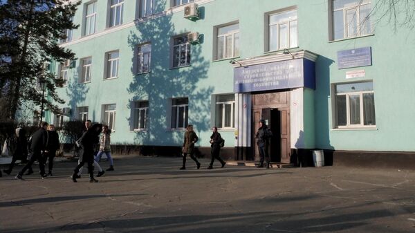 Здание Амурского колледжа строительства и жилищно-коммунального хозяйства в Благовещенске, где произошла стрельба Здание Амурского колледжа строительства и жилищно-коммунального хозяйства в Благовещенске, где произошла стрельба