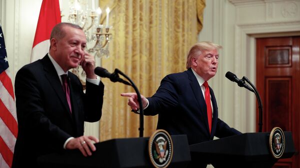 Президент США Дональд Трамп на совместной пресс-конференции с Реджепом Тайипом Эрдоганом по итогам переговоров в Вашингтоне Президент США Дональд Трамп на совместной пресс-конференции с Реджепом Тайипом Эрдоганом по итогам переговоров в Вашингтоне