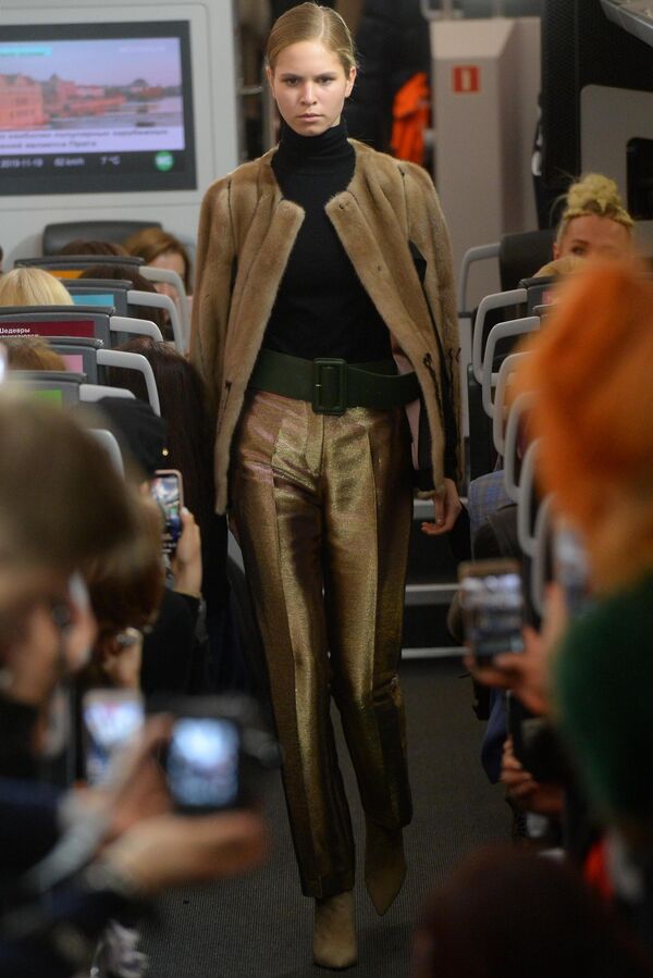 Презентация нового сезона Russia. Modest Fashion Week Презентация нового сезона Russia. Modest Fashion Week
