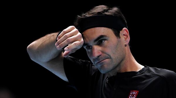 Федерер проиграл во втором круге теннисного турнира в Женеве