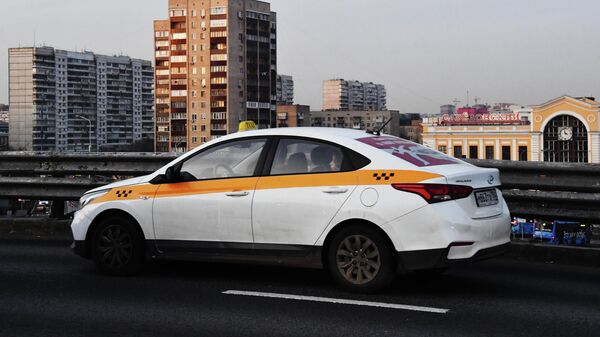Роспотребнадзор открывает горячую линию по услугам такси и каршеринга
