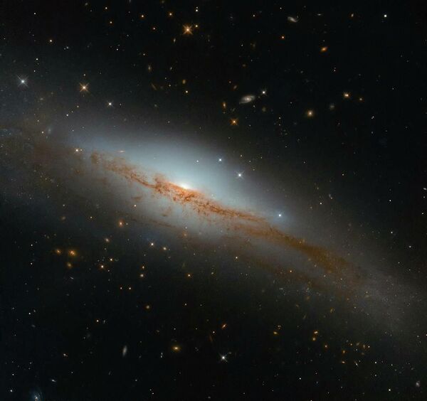 Галактика NGC 3749 Галактика NGC 3749