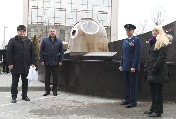 Открытие памятника Союз МС-10 в Москве Открытие памятника Союз МС-10 в Москве