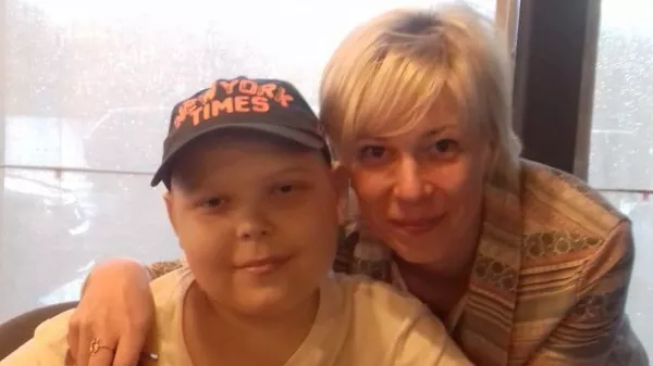 Наталья Дыдышко с сыном после очередного курса химиотерапии