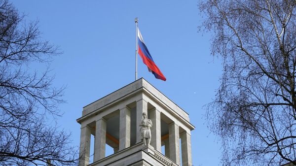 Здание посольства Российской Федерации в Берлине Здание посольства Российской Федерации в Берлине