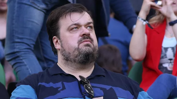 Спортивный комментатор Василий Уткин Спортивный комментатор Василий Уткин
