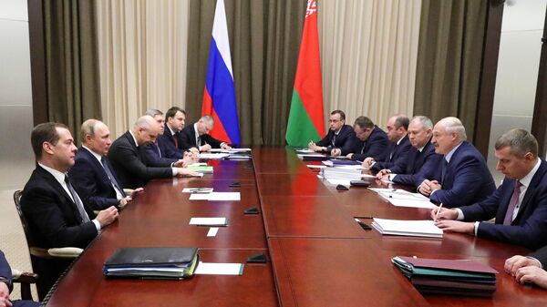 Переговоры Путина и Лукашенко в Сочи продолжаются уже три часа
