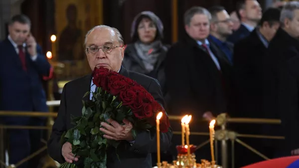 Ректор Московского государственного университета имени М. В. Ломоносова Виктор Садовничий на церемонии прощания с бывшим мэром Москвы Юрием Лужковым в храме Христа Спасителя Ректор Московского государственного университета имени М. В. Ломоносова Виктор Садовничий на церемонии прощания с бывшим мэром Москвы Юрием Лужковым в храме Христа Спасителя