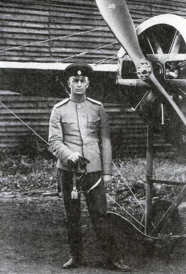 Капитан Михаил Дроздовский. Севастопольская авиационная школа. 1913 год