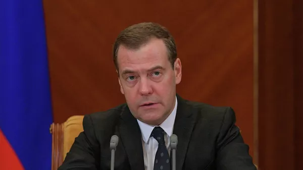 Медведев поручил готовиться к отказу Европы от российской нефти