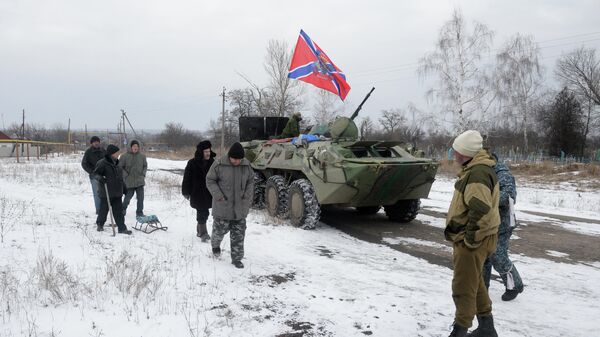 Жители Чернухино и ополченцы ЛНР Жители Чернухино и ополченцы ЛНР