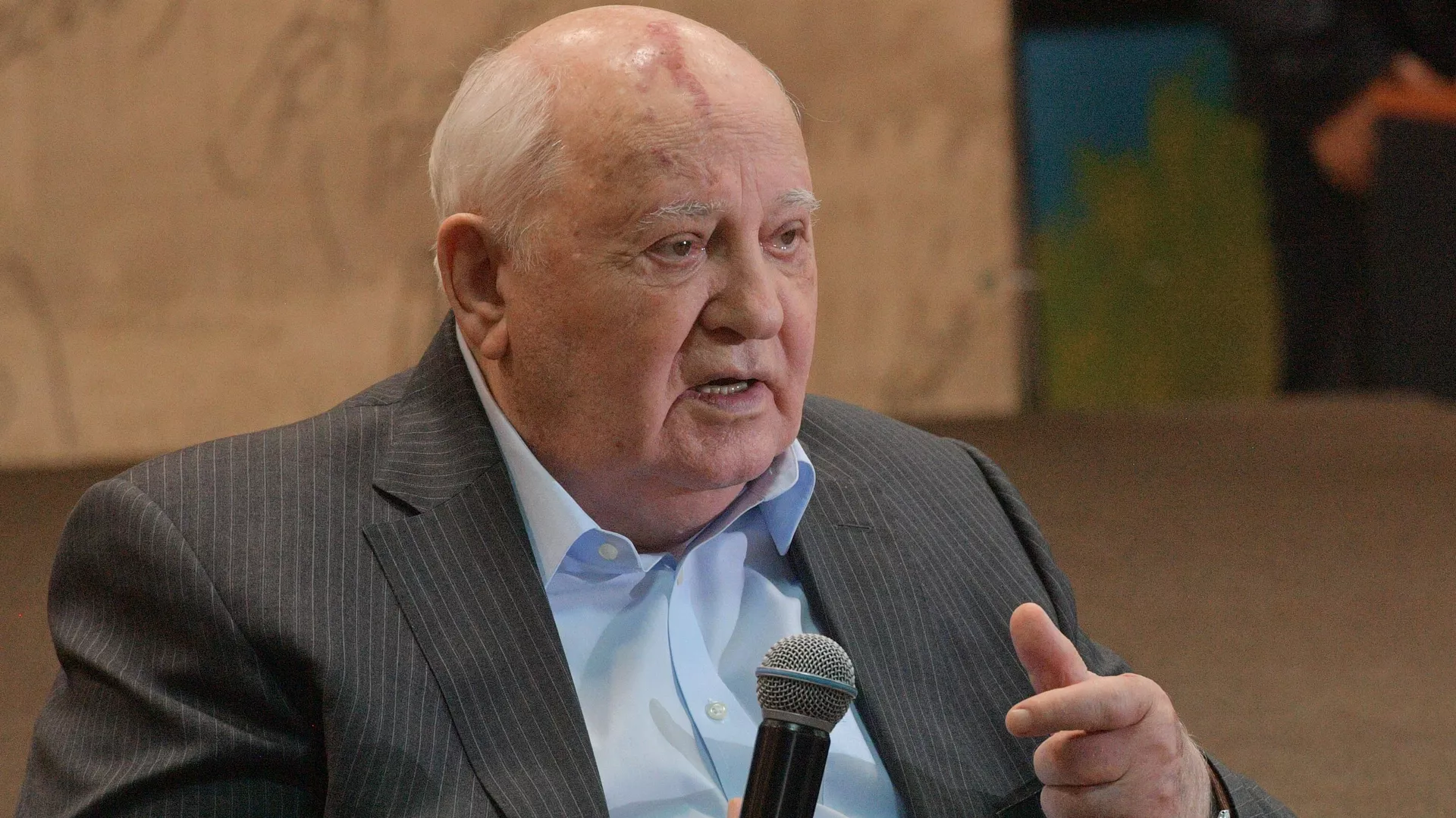 Горбачев:  Если бы Советский Союз удалось сохранить, мир сегодня был бы стабильнее, безопаснее и справедливее