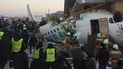 Крушение пассажирского самолета в Казахстане Крушение пассажирского самолета в Казахстане