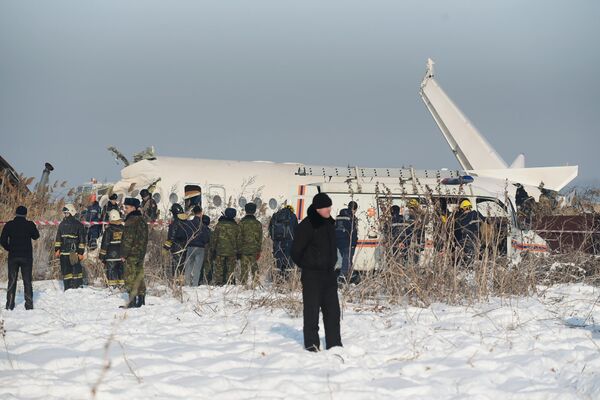Крушение пассажирского самолета в Казахстане Крушение пассажирского самолета в Казахстане