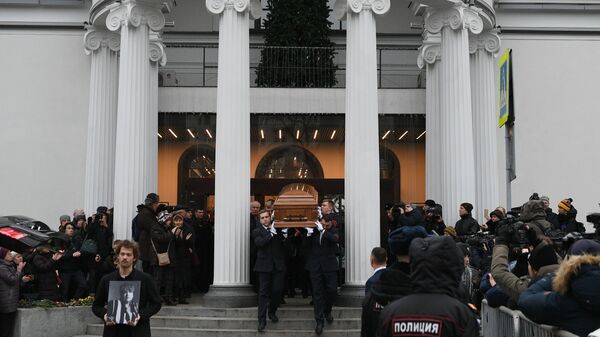 На церемонии прощания с художественным руководителем Московского театра Современник Галиной Волчек На церемонии прощания с художественным руководителем Московского театра Современник Галиной Волчек