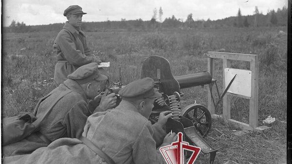 Фотография, обнаруженная во время реконструкции одного из зданий Отдельной дивизии оперативного назначения имени Ф.Э. Дзержинского войск национальной гвардии России Фотография, обнаруженная во время реконструкции одного из зданий Отдельной дивизии оперативного назначения имени Ф.Э. Дзержинского войск национальной гвардии России