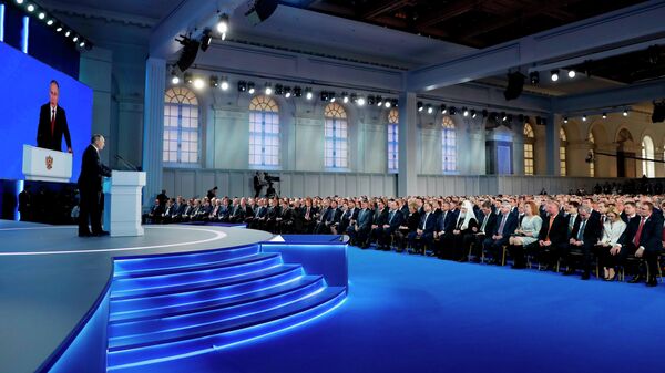 Президент РФ Владимир Путин выступает с ежегодным посланием Федеральному Собранию Президент РФ Владимир Путин выступает с ежегодным посланием Федеральному Собранию