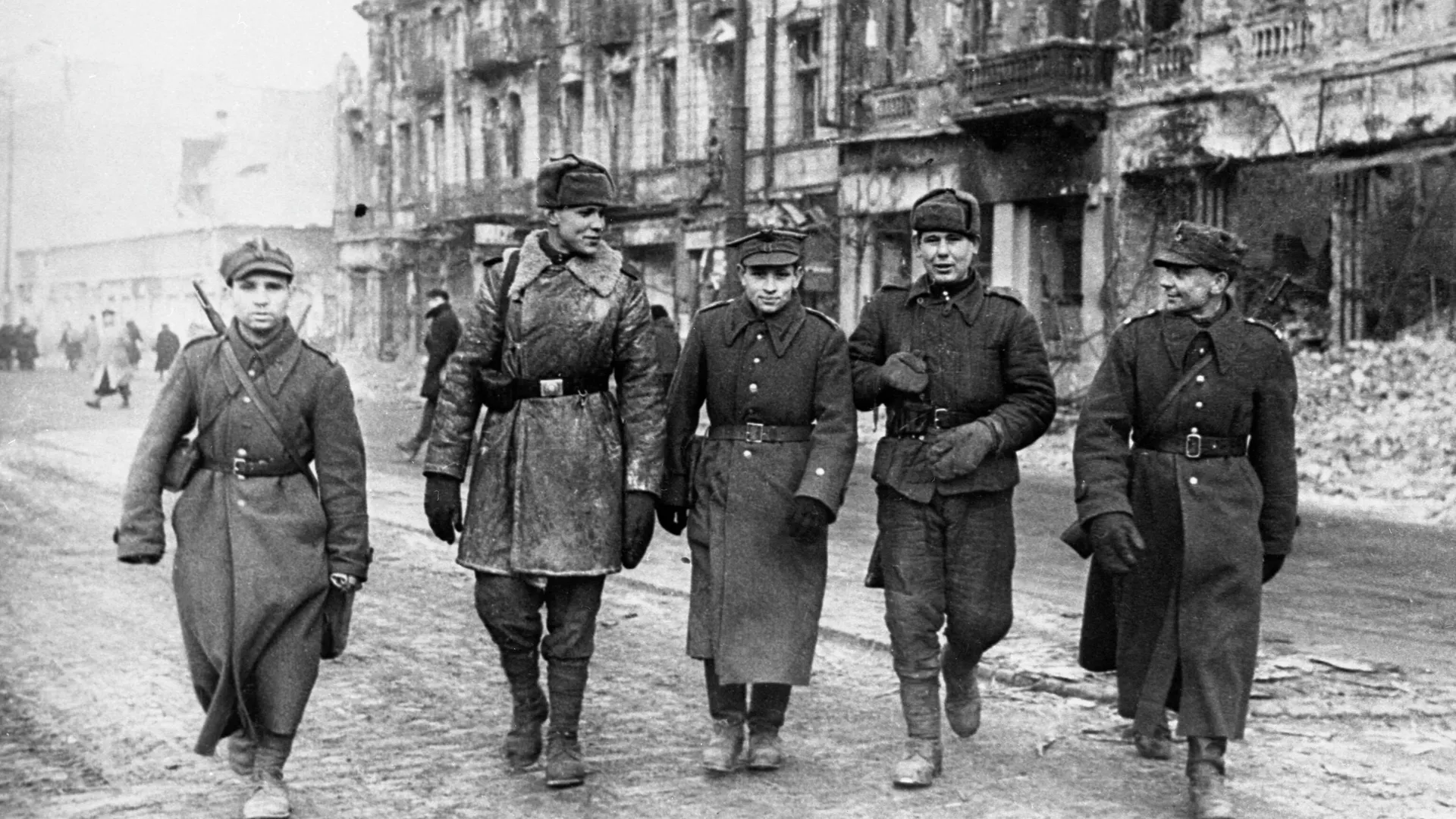 Освобождение Польши от немецко-фашистских захватчиков. Варшавско-Познанская наступательная операция, 14—17 января 1945 года Освобождение Польши от немецко-фашистских захватчиков. Варшавско-Познанская наступательная операция, 14—17 января 1945 года - РИА Новости, 1920, 14.02.2020