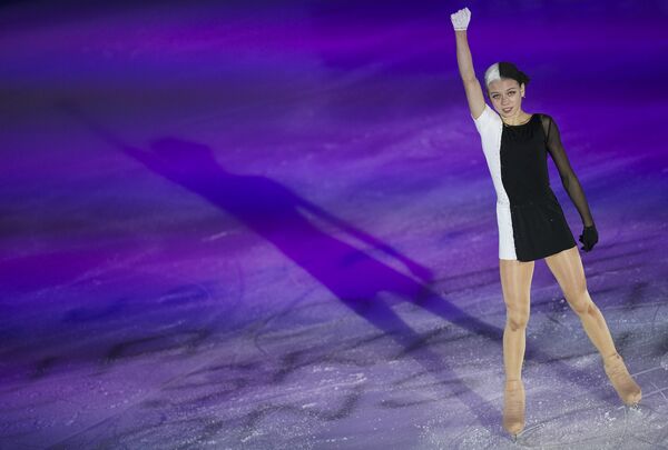 Александра Трусова (Россия) участвует в показательных выступлениях на чемпионате Европы по фигурному катанию в австрийском Граце. Александра Трусова (Россия) участвует в показательных выступлениях на чемпионате Европы по фигурному катанию в австрийском Граце.